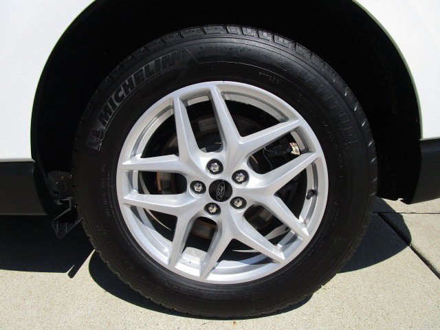 Used 2024 Ford Edge SEL w/ Convenience Package AWD/4WD image 10