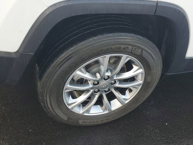 Used 2022 Jeep Cherokee Latitude Lux w/ Sun & Sound Group image 5