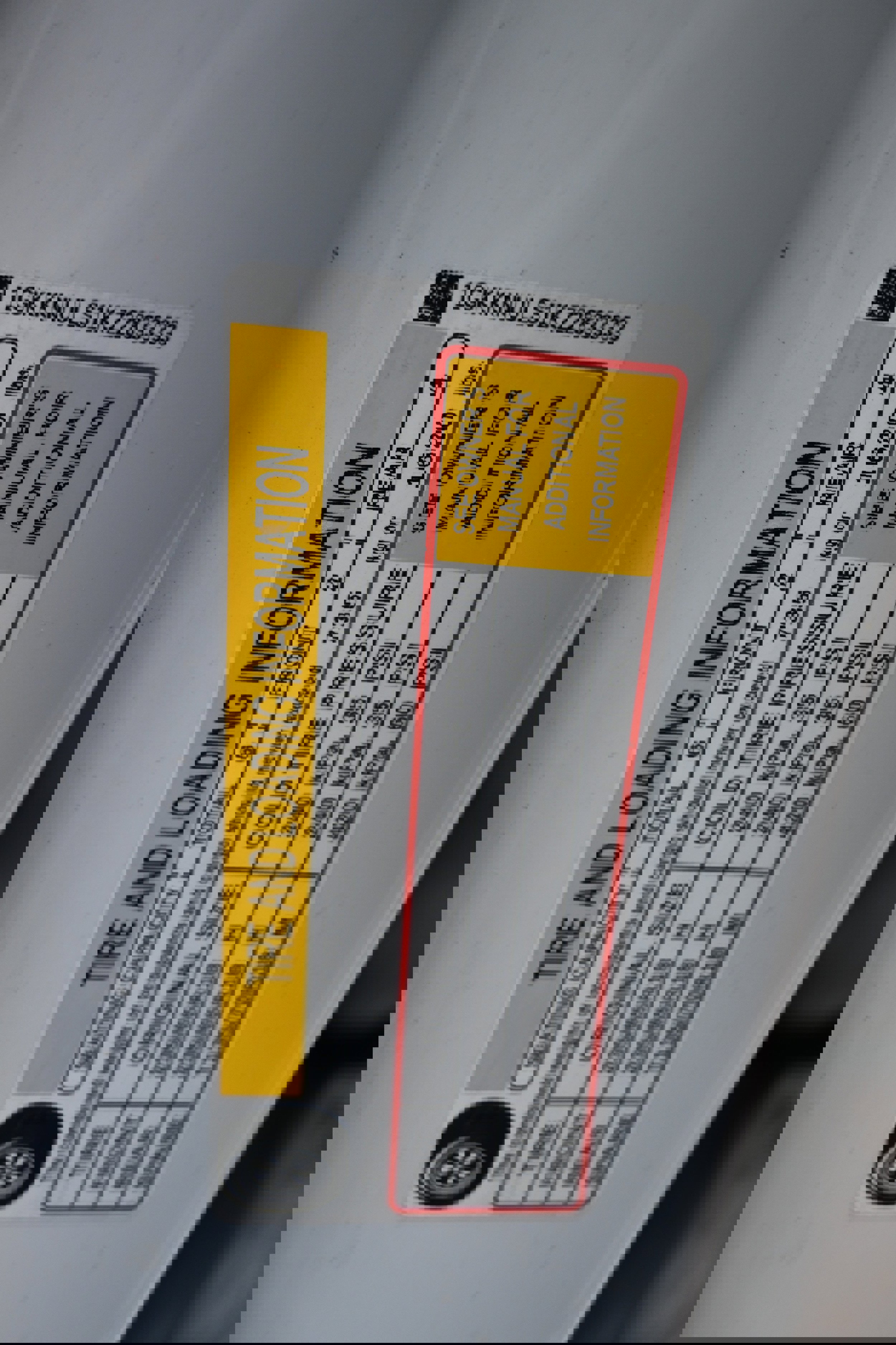 Used 2019 GMC Acadia SLT image 19