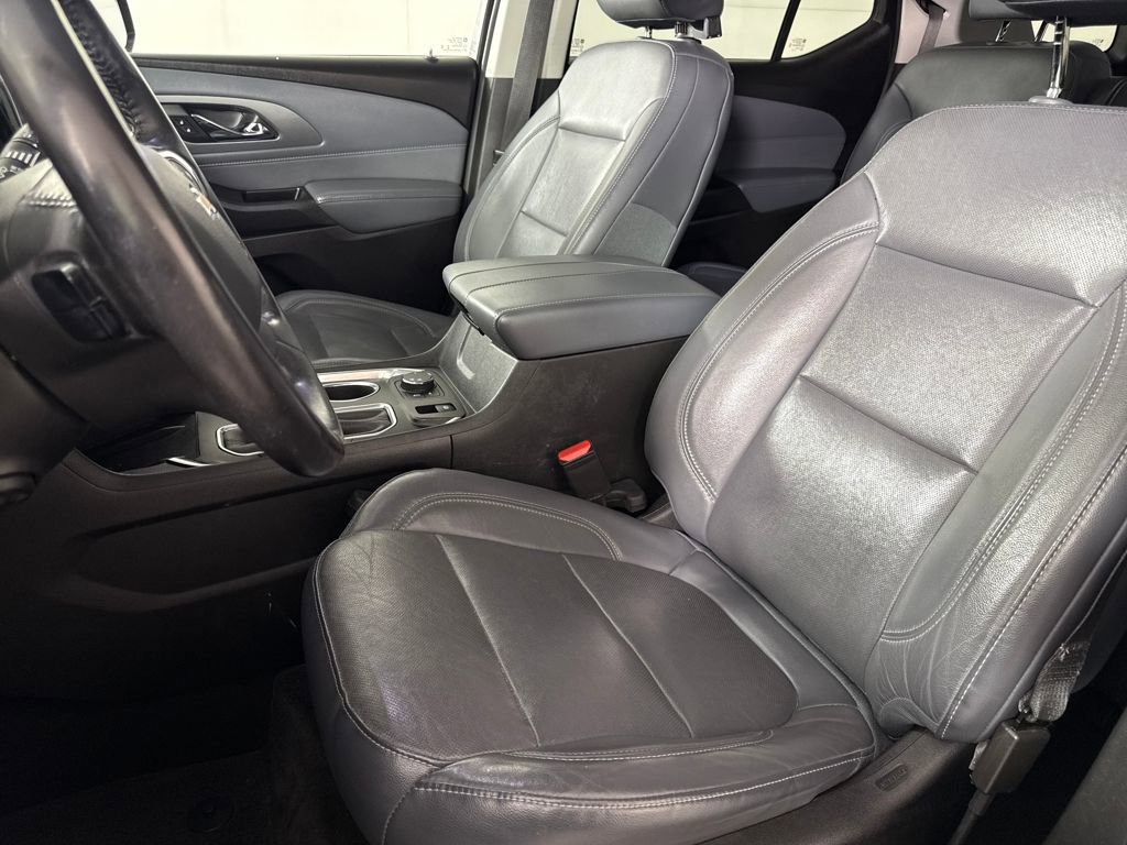Used 2019 Chevrolet Traverse Premier w/ Driver Confidence II Package image 11