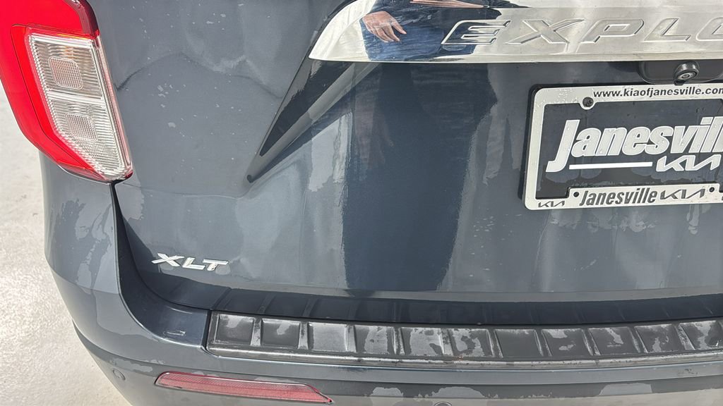 Used 2022 Ford Explorer XLT w/ Equipment Group 202A image 37