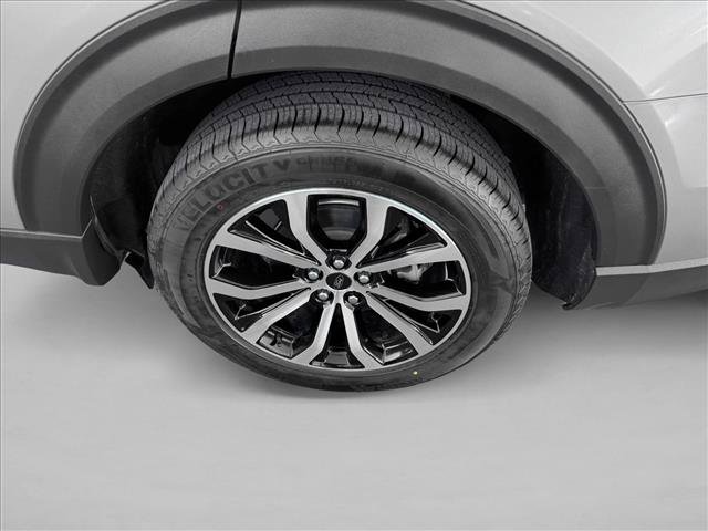 Used 2022 Ford Explorer ST image 9