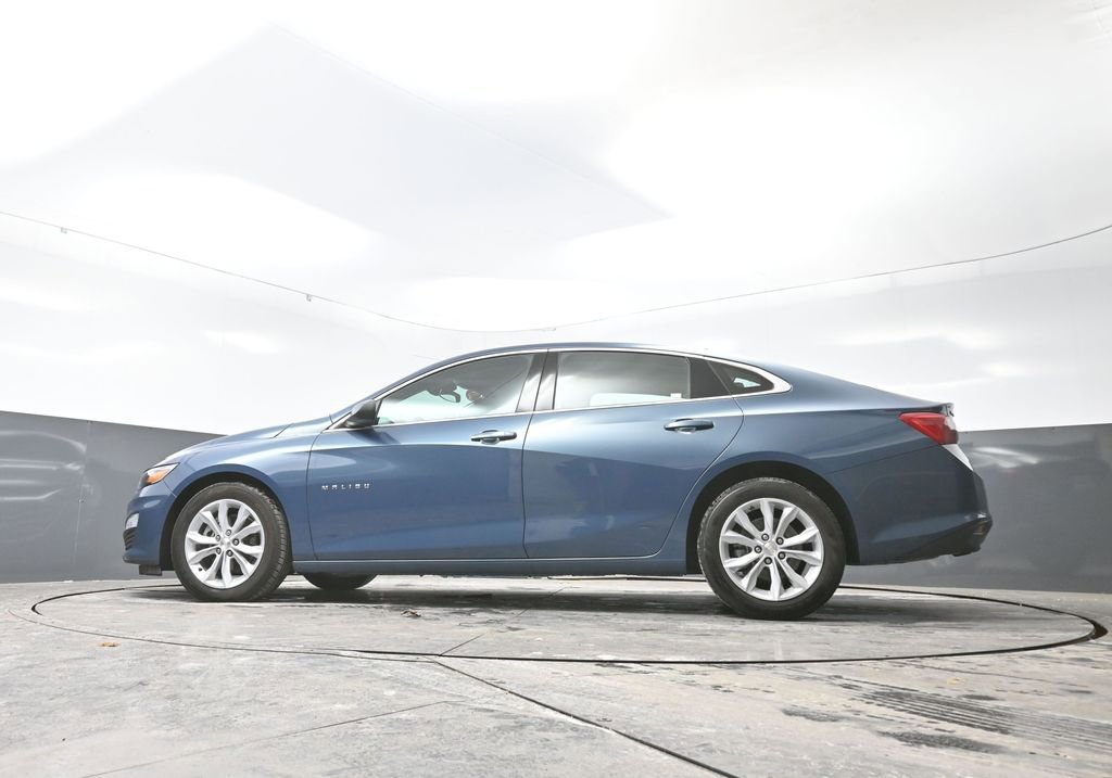 Used 2025 Chevrolet Malibu LT image 52