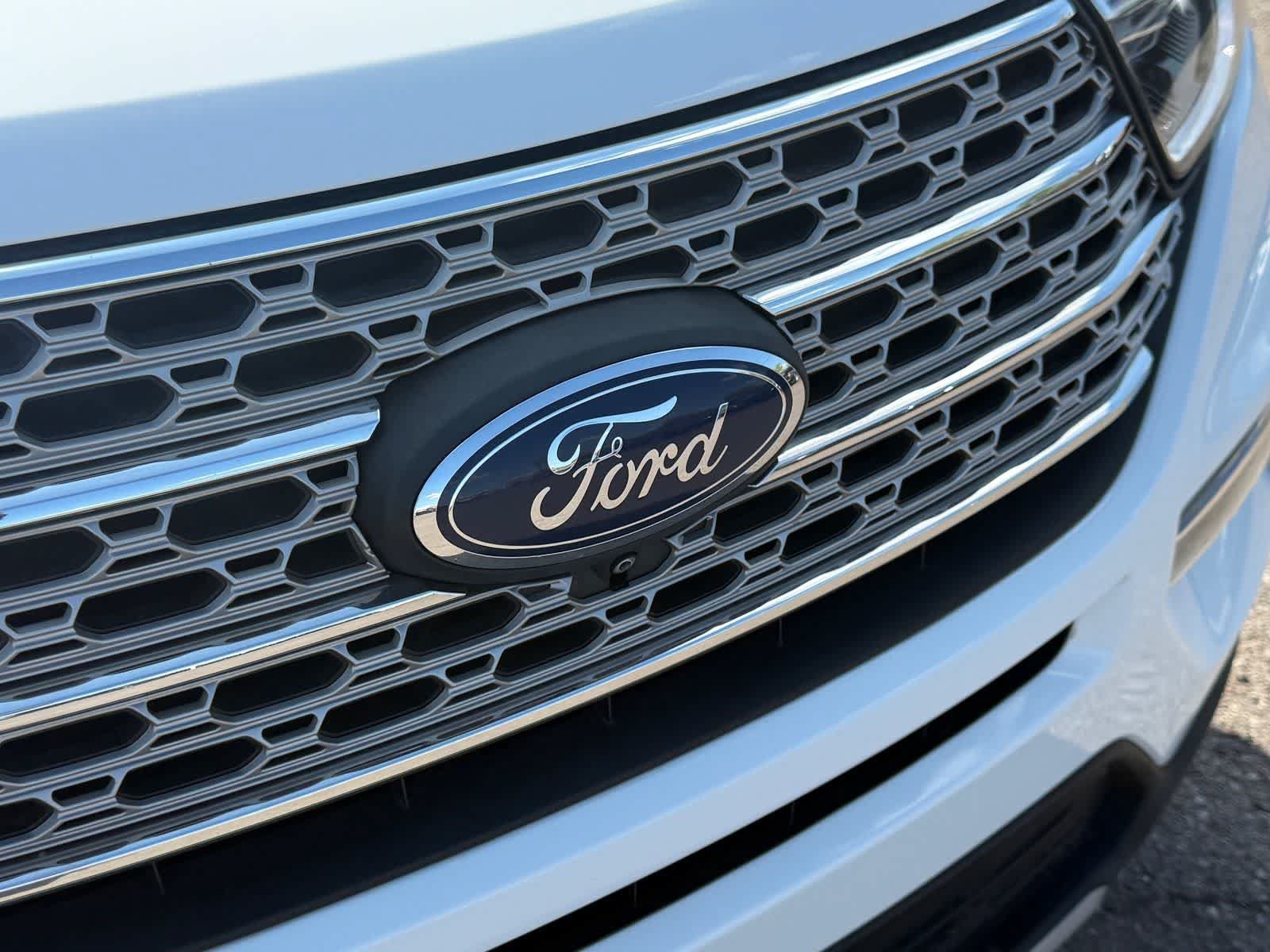 Used 2021 Ford Explorer Limited w/ Hybrid Equipment Group 310A RWD image 35