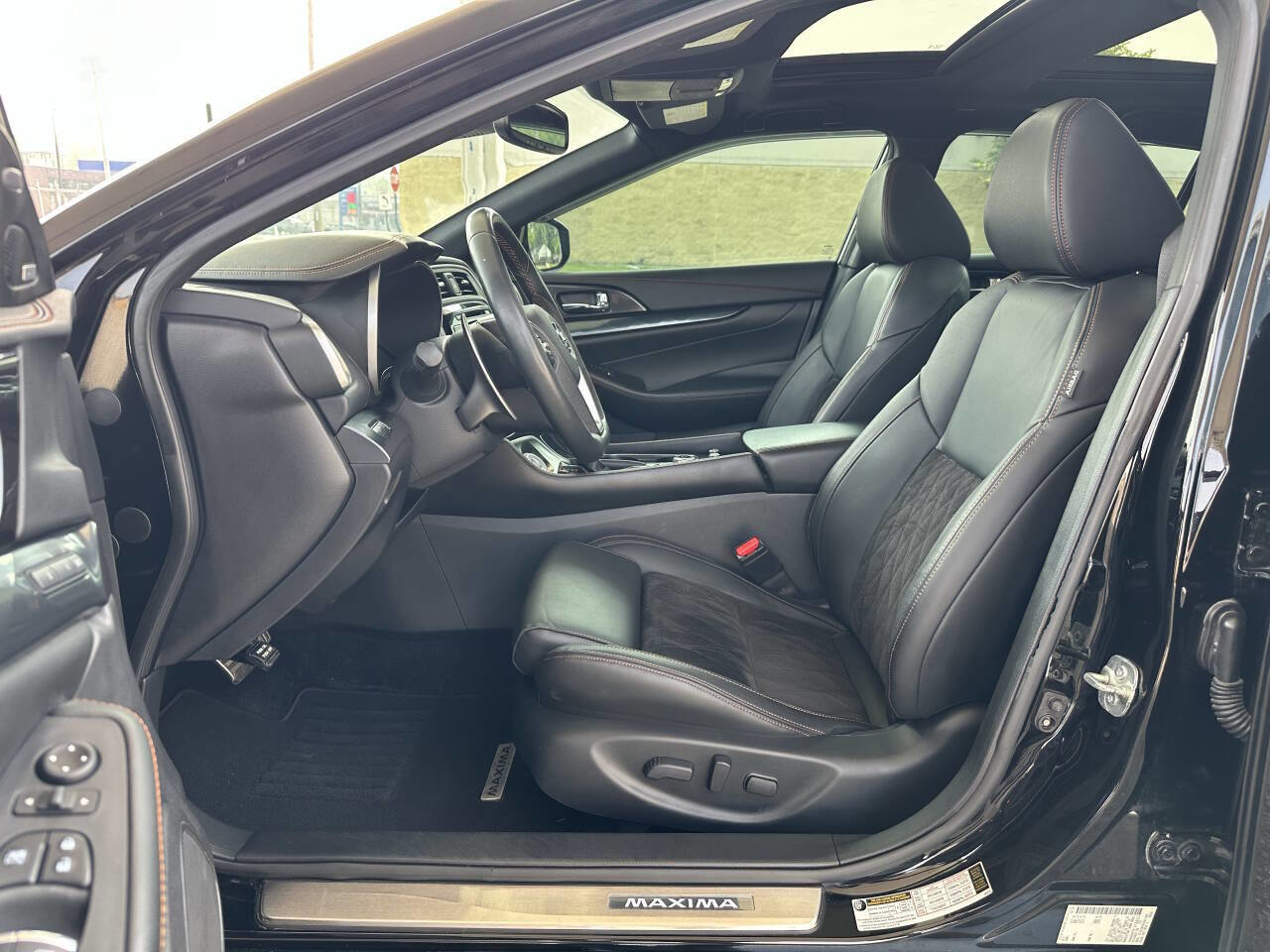 Used 2019 Nissan Maxima SR image 12