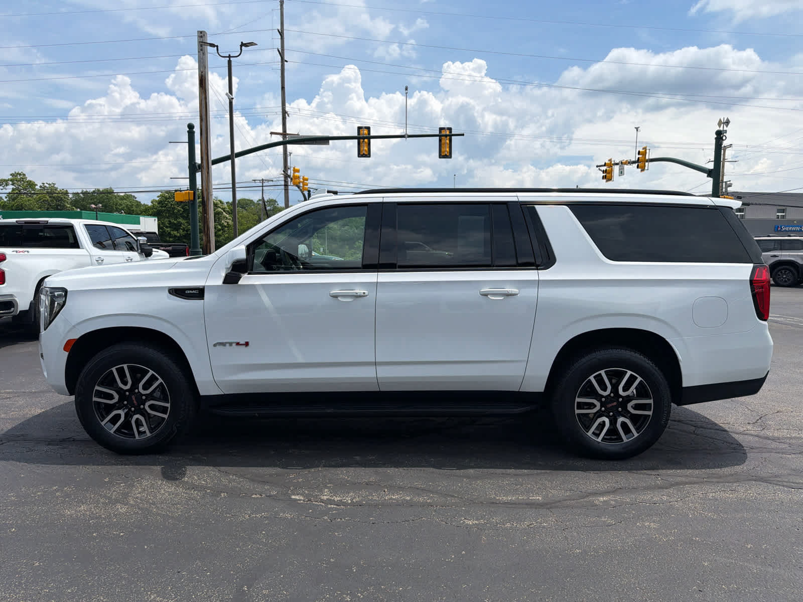 Used 2024 GMC Yukon XL AT4 w/ Max Trailering Package AWD/4WD image 13