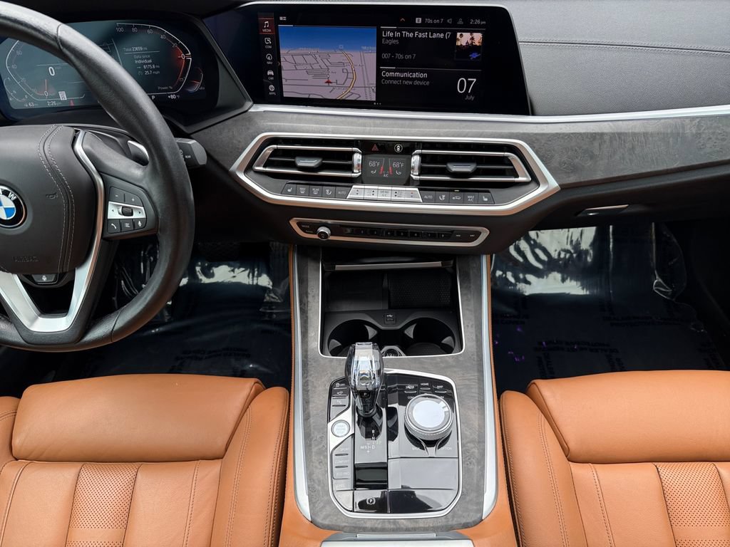 Certified 2022 BMW X5 xDrive40i w/ Premium Package AWD/4WD image 11