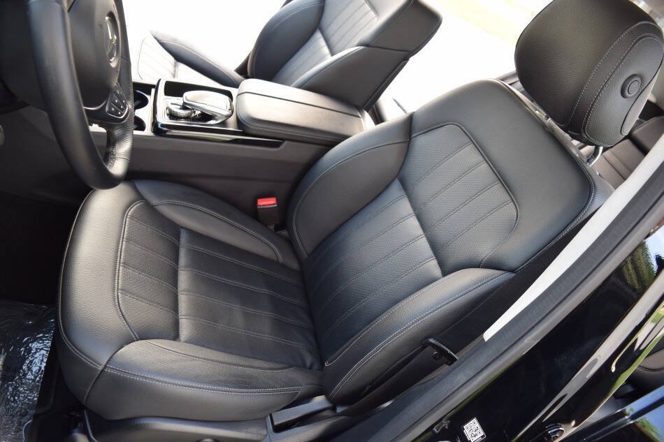Used 2016 Mercedes-Benz GLE 300d 4MATIC w/ Premium Package image 37