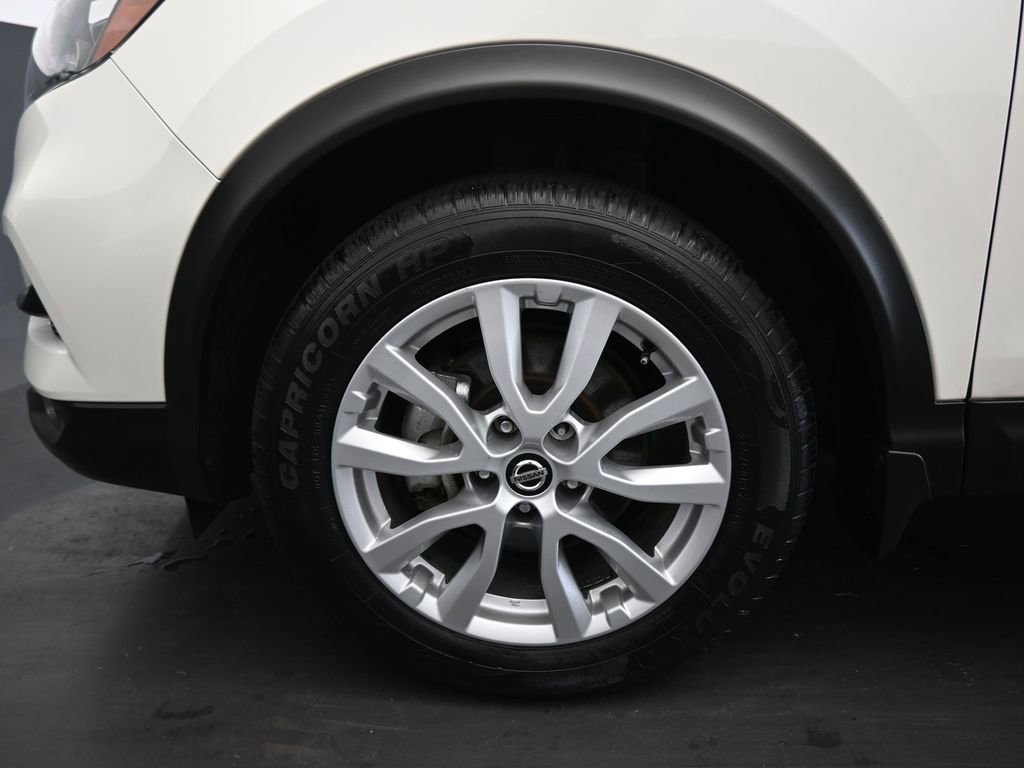 Used 2022 Nissan Rogue Sport SV w/ Technology Package image 46