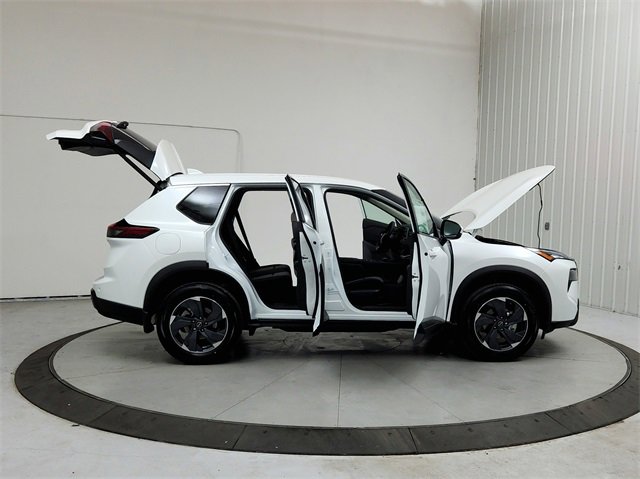 New 2026 Nissan Rogue SV image 16