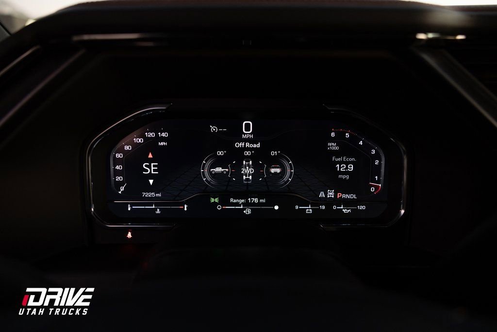 Used 2025 GMC Sierra 3500 AT4 w/ AT4 Premium Plus Package image 27