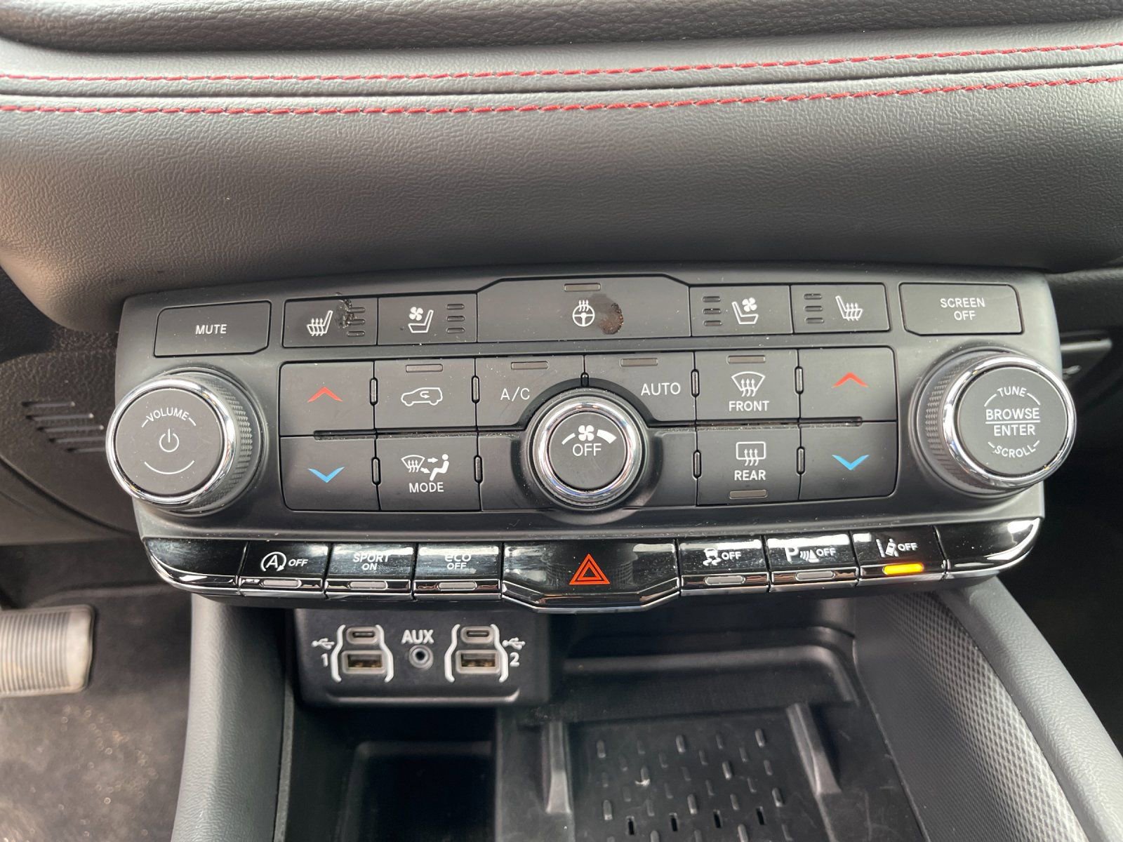 Used 2025 Dodge Durango GT image 24