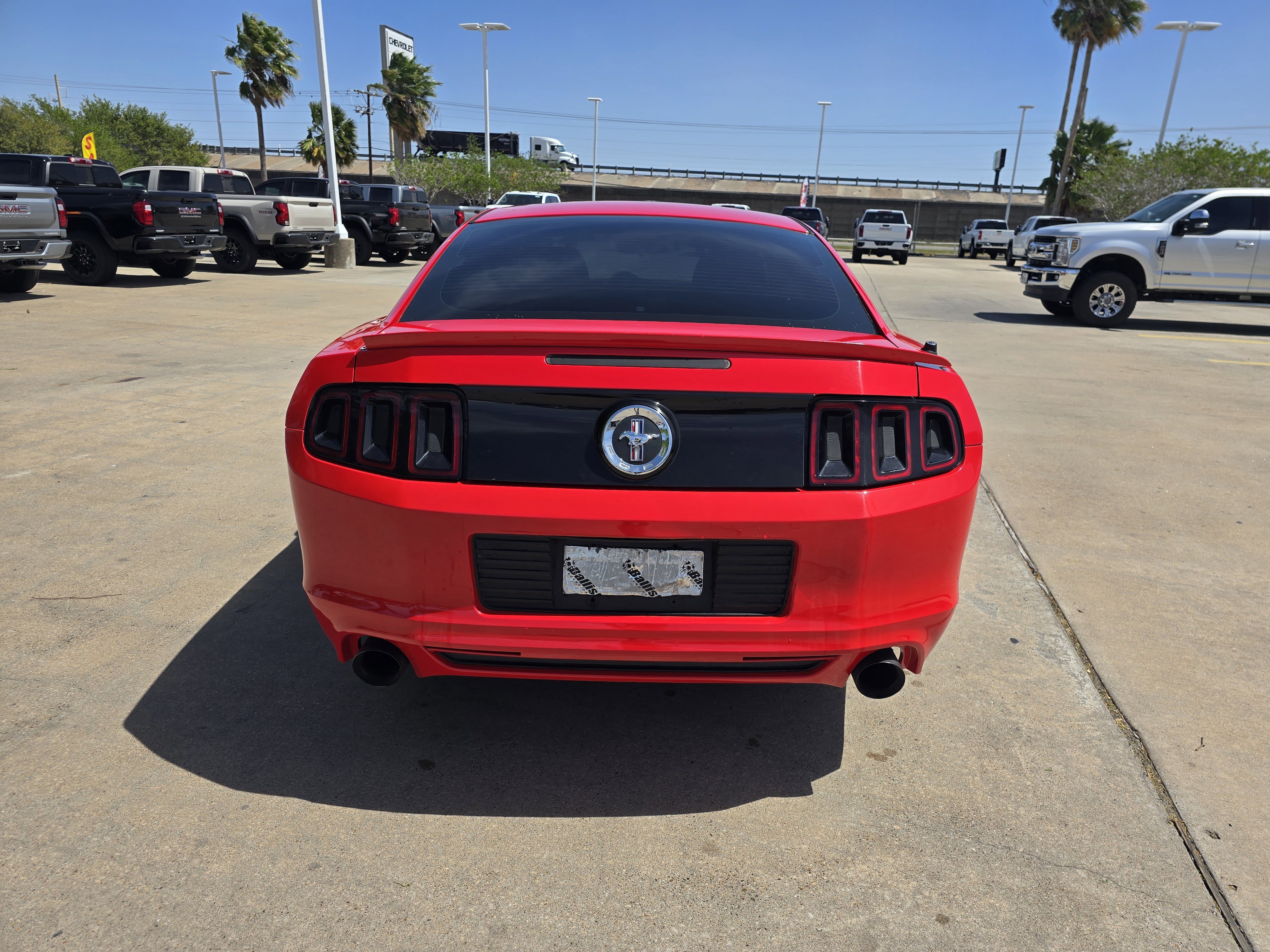 Used 2014 Ford Mustang Coupe image 4
