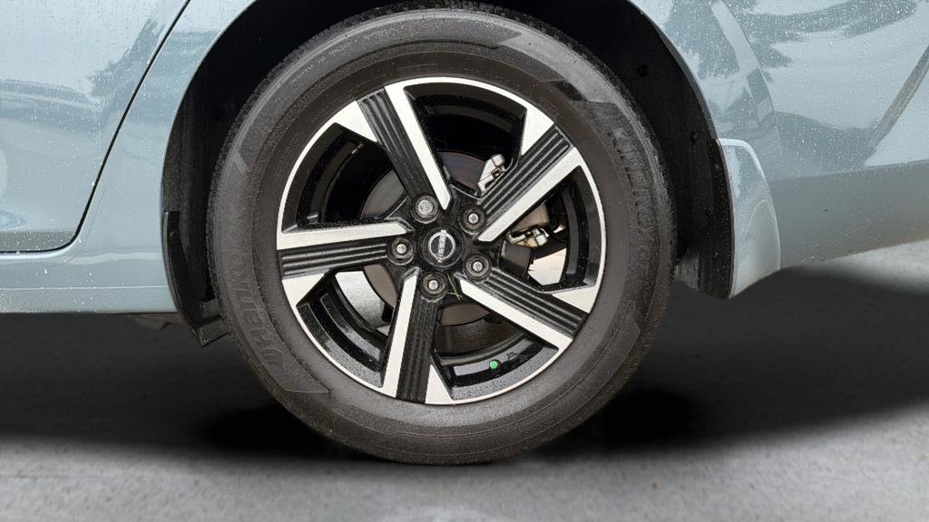Certified 2024 Nissan Sentra SV FWD image 27