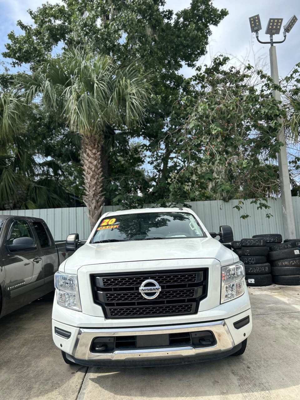Used 2020 Nissan Titan SV w/ SV Convenience Package
