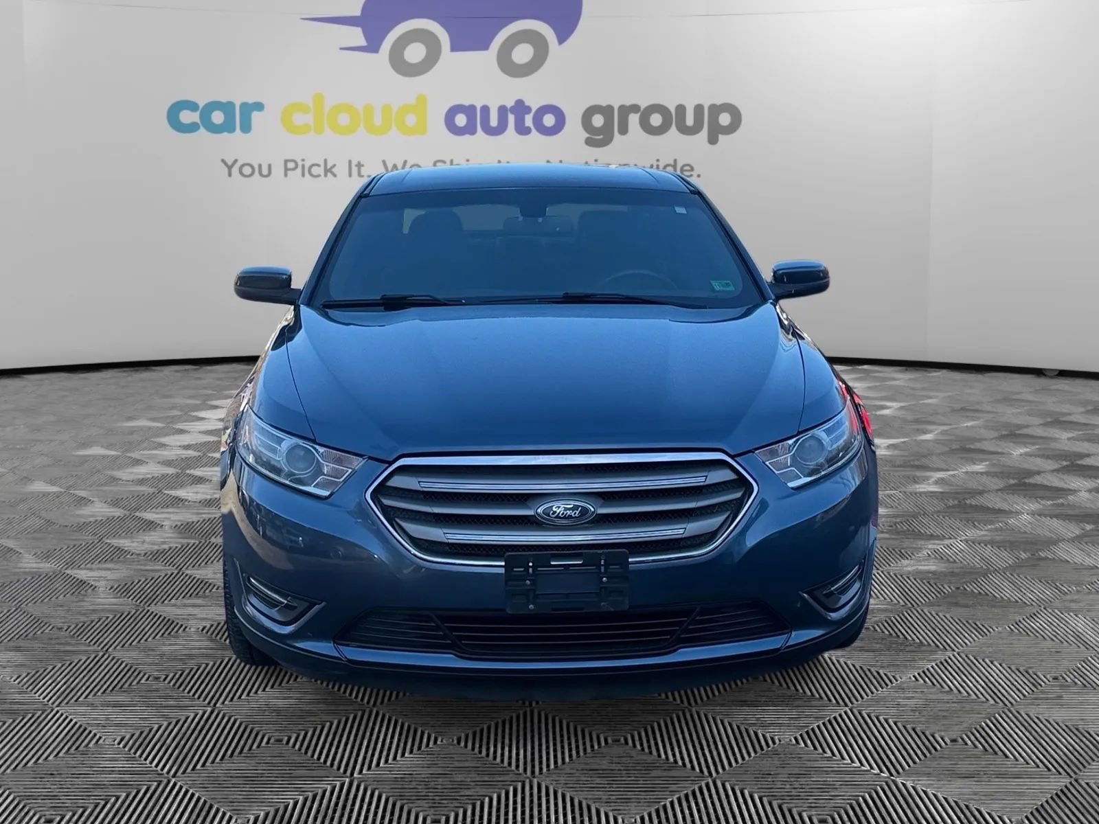 Used 2018 Ford Taurus SEL w/ Equipment Group 201A image 8