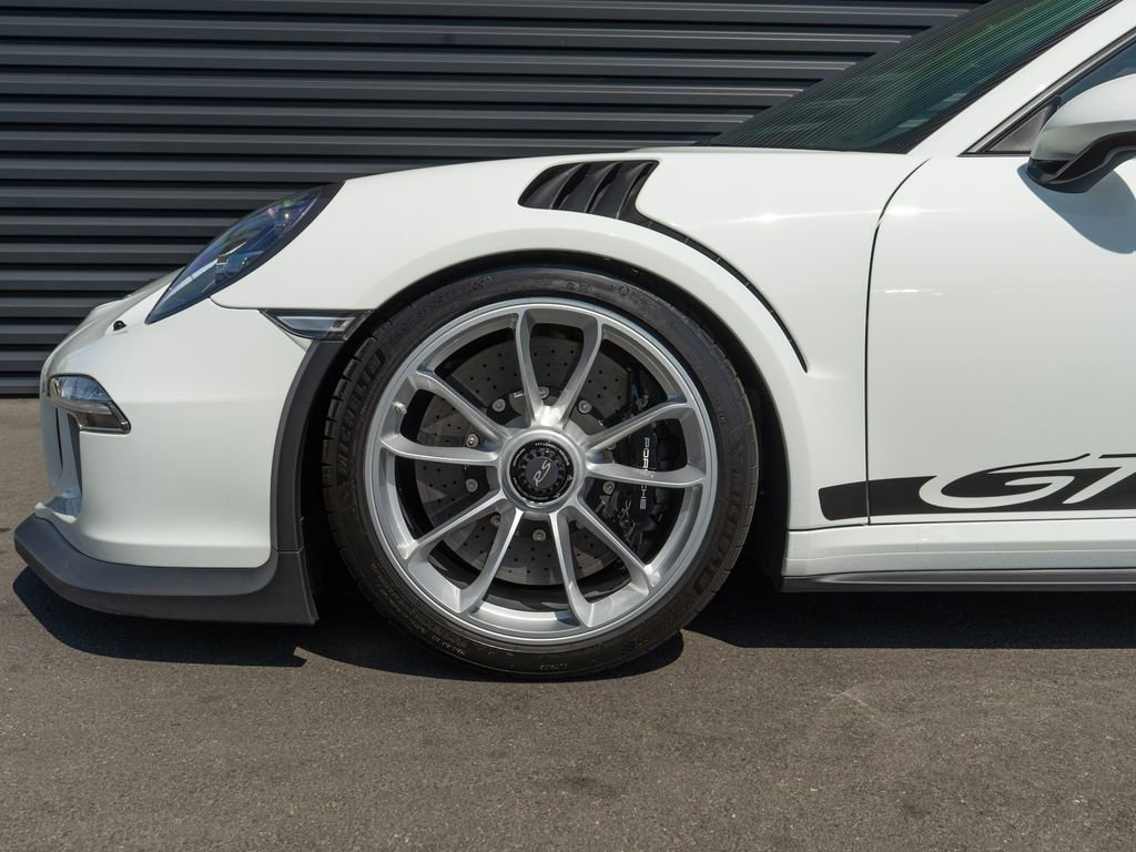 Used 2016 Porsche 911 GT3 RS image 12