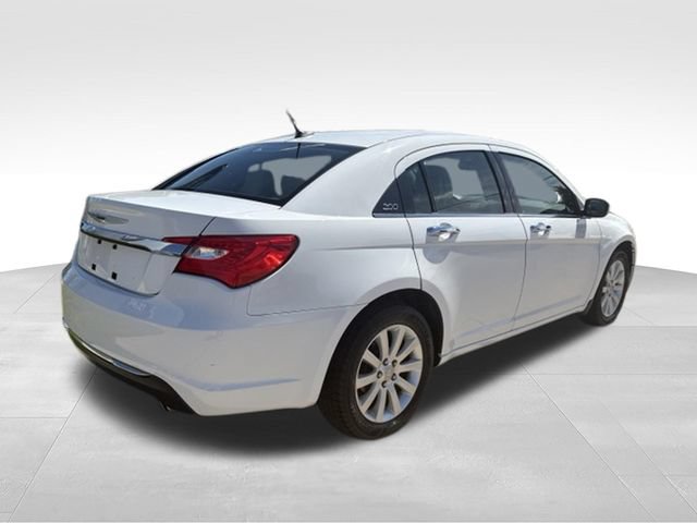 Used 2014 Chrysler 200 Limited w/ Sun/Sound Group FWD image 17