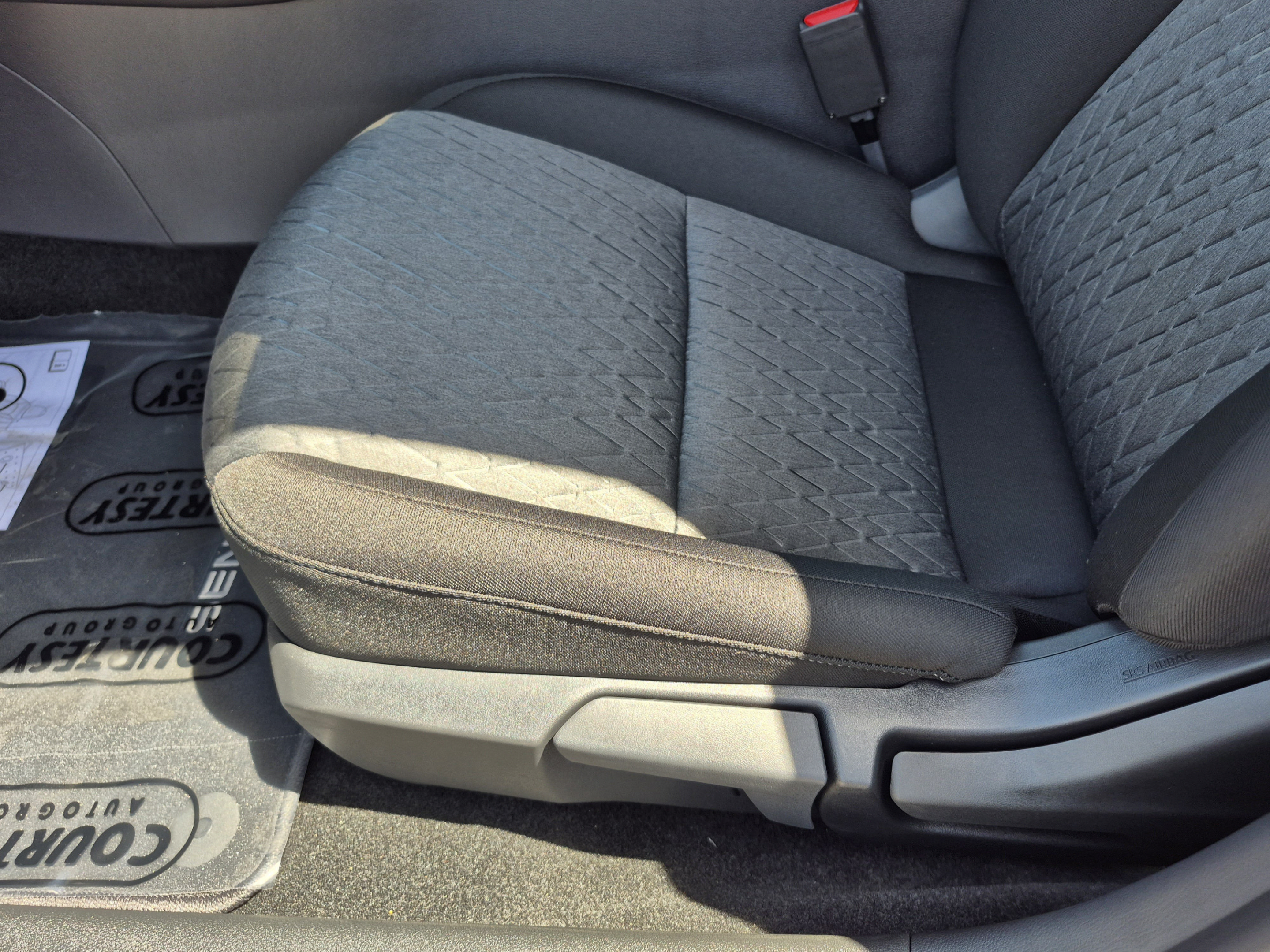 New 2026 Nissan Sentra SV w/ SV Convenience Package FWD image 20
