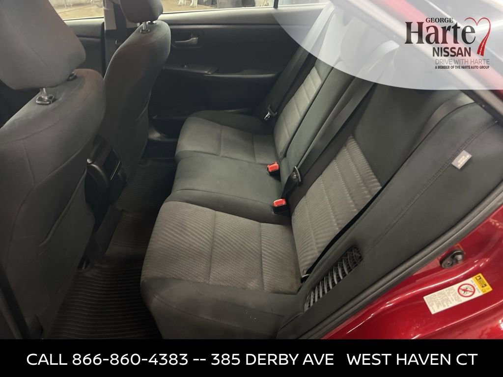 Used 2017 Toyota Camry LE image 30