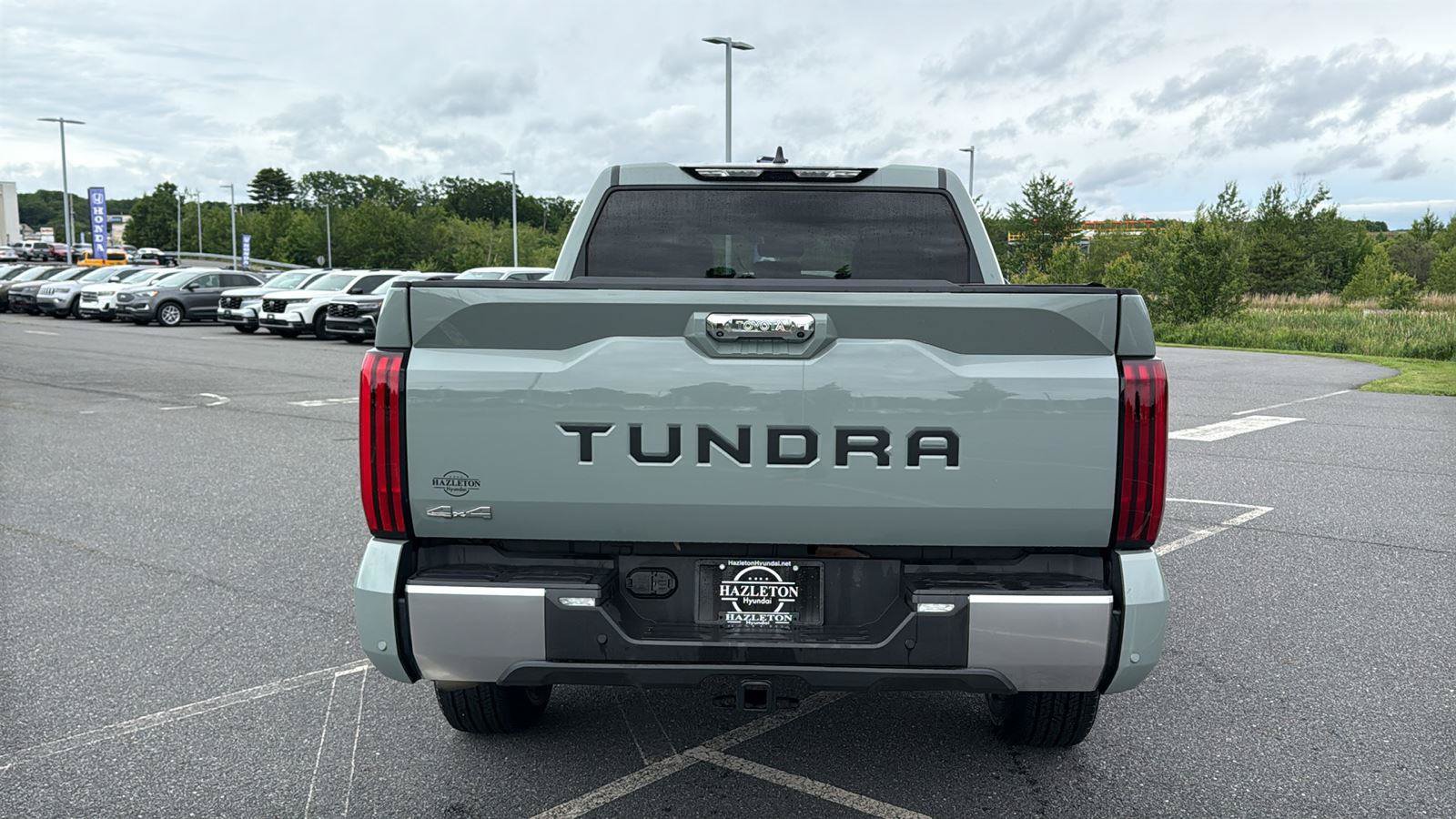 Used 2026 Toyota Tundra Limited AWD/4WD image 8