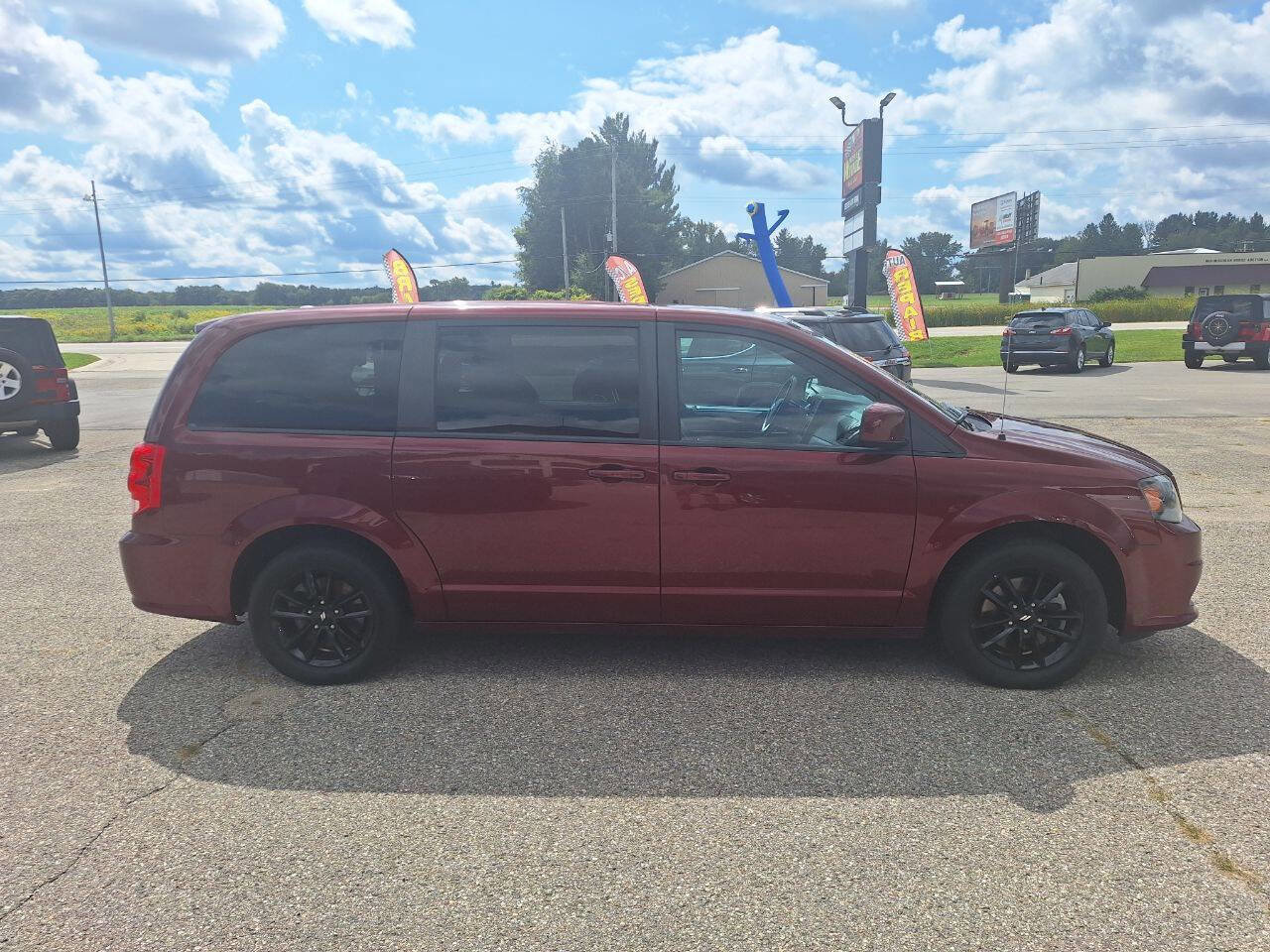 Used 2020 Dodge Grand Caravan GT image 3