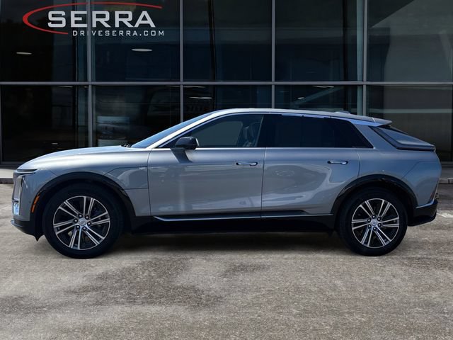 Certified 2024 Cadillac Lyriq Luxury AWD/4WD image 2