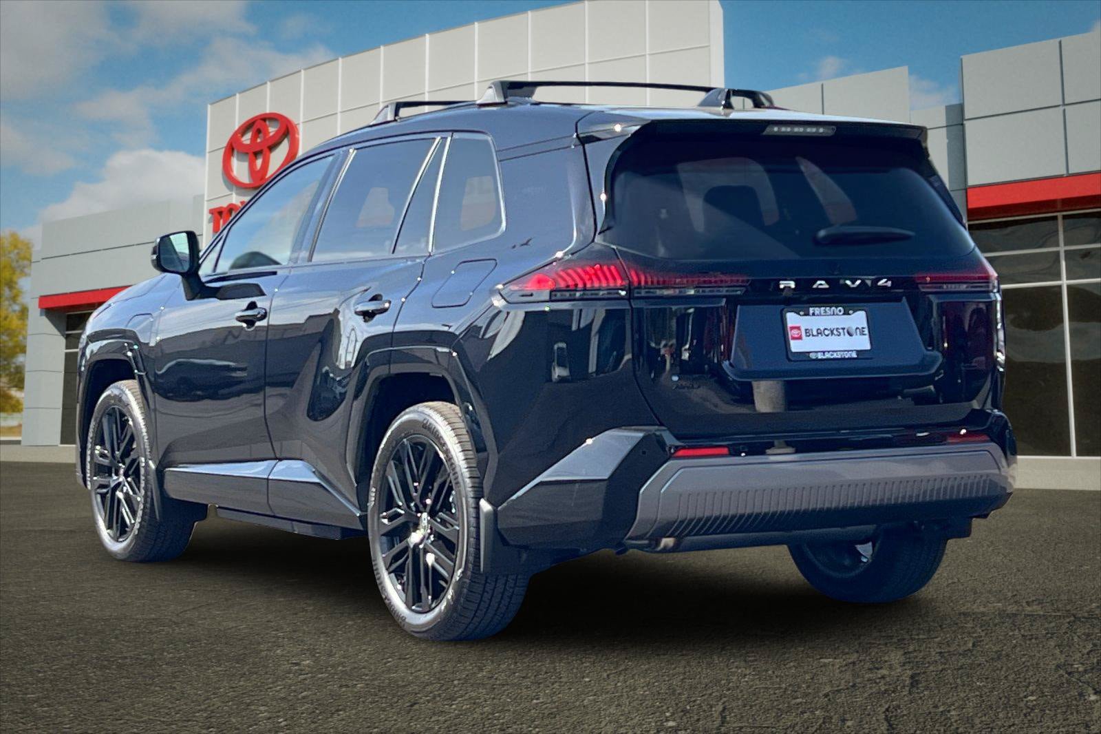 Used 2026 Toyota RAV4 XSE w/ Weather Package AWD/4WD image 5