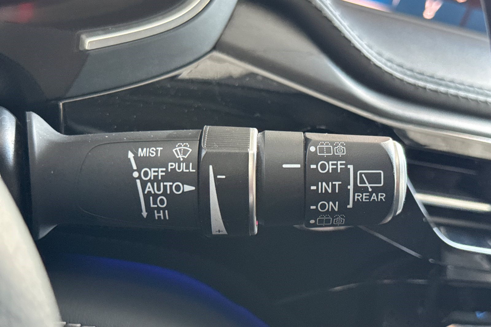 Used 2022 Acura MDX SH-AWD w/ Advance Package image 35