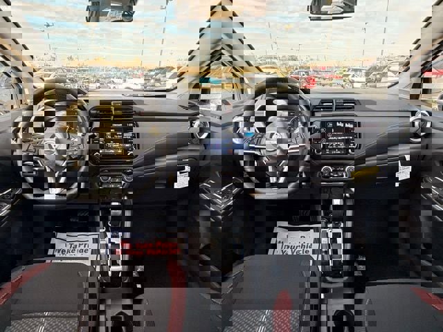 New 2025 Nissan Versa SR w/ Trunk Package image 17