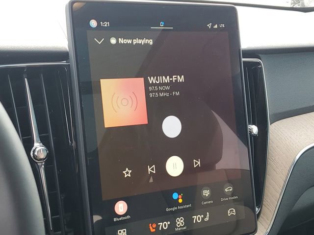 New 2026 Volvo XC60 B5 Plus w/ Protection Package Premier image 13