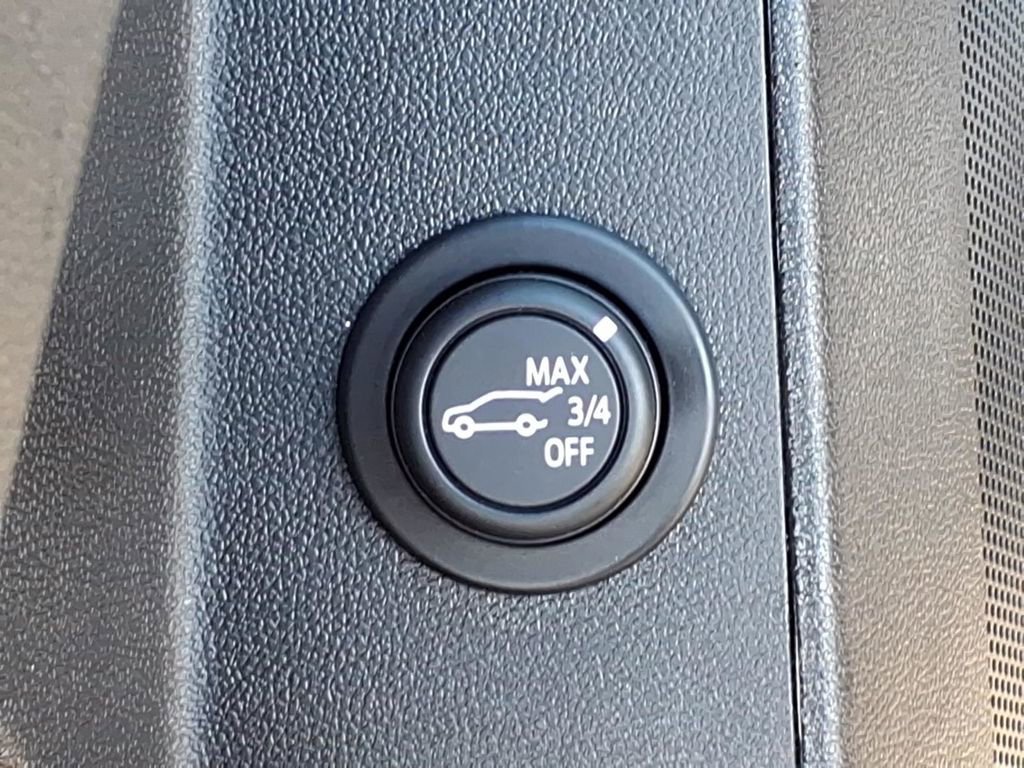 Certified 2024 Chevrolet Equinox LT image 12