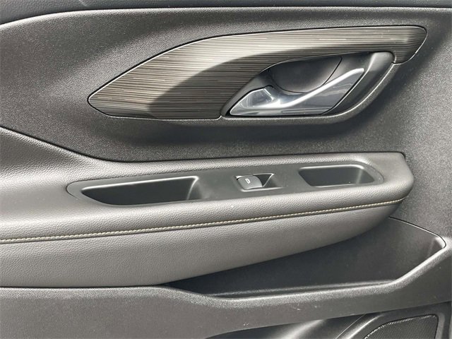 Used 2021 GMC Terrain SLT w/ Elevation Edition image 25