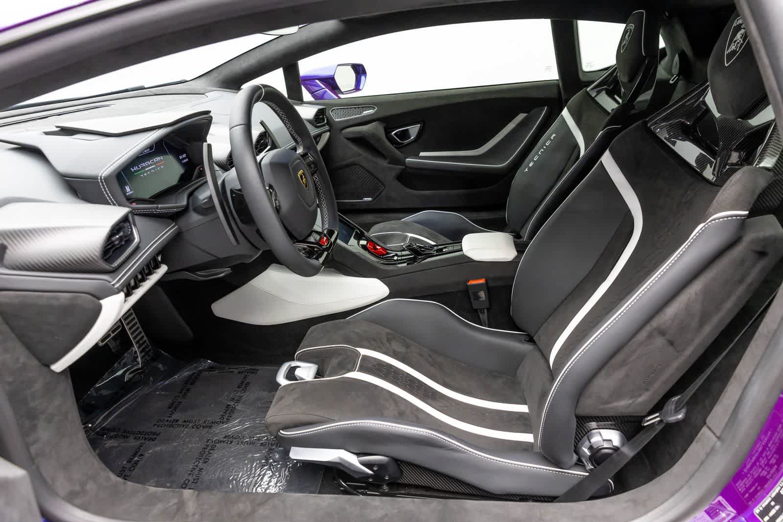 Used 2024 Lamborghini Huracan Tecnica RWD image 11