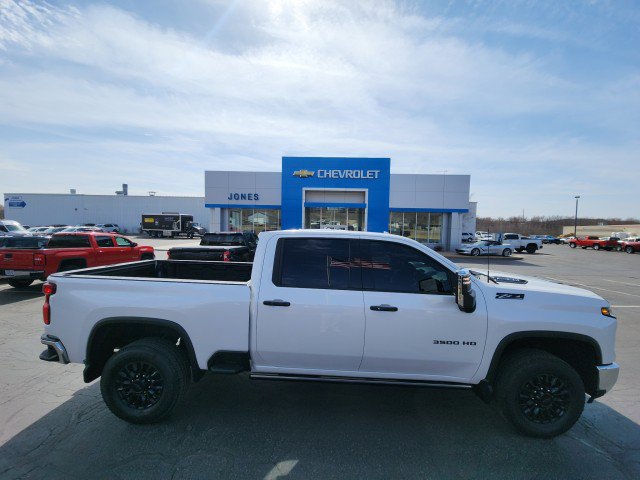 Used 2024 Chevrolet Silverado 3500 LTZ w/ LTZ Premium Package image 6
