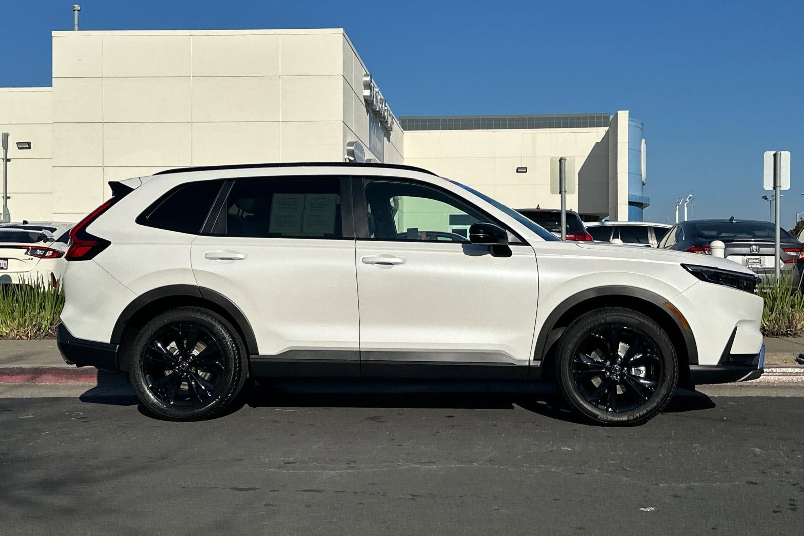 Used 2026 Honda CR-V Sport Touring image 2