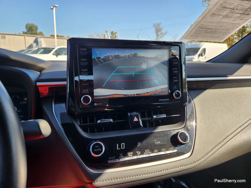 Used 2022 Toyota Corolla SE image 3