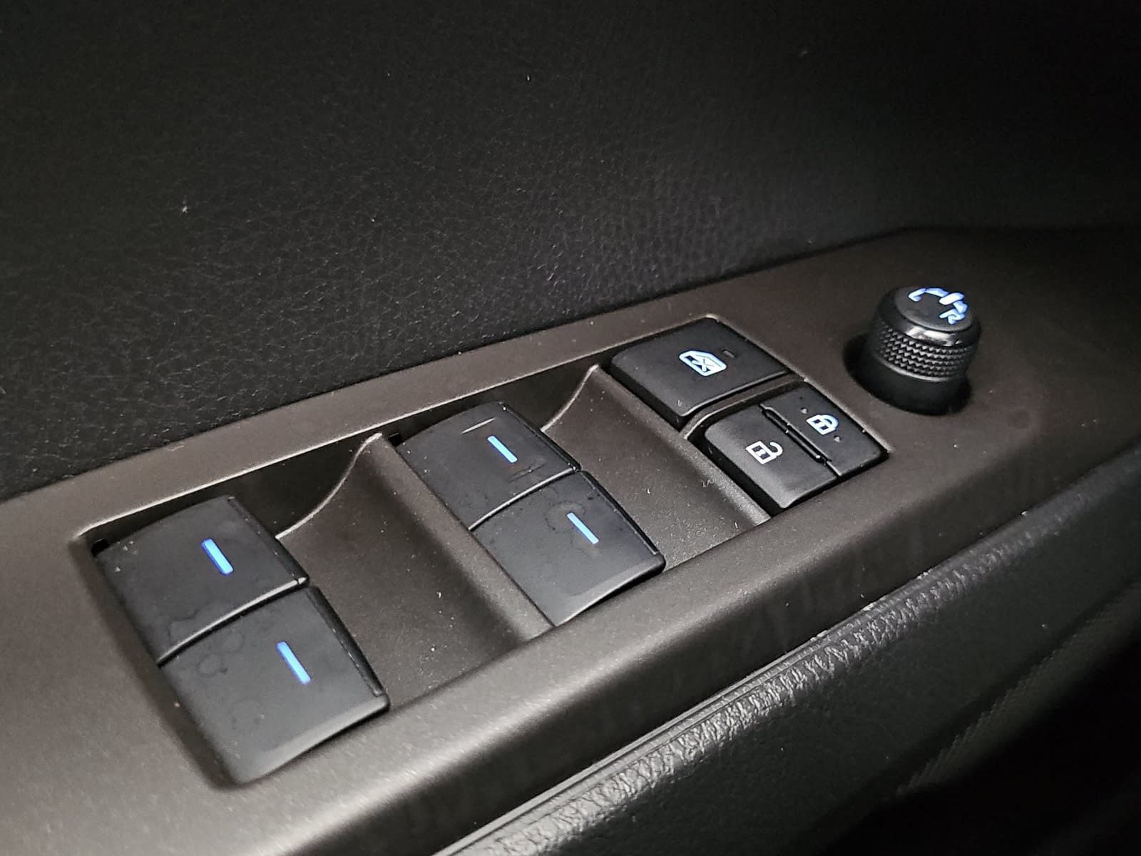 Used 2023 Toyota Camry SE FWD image 26