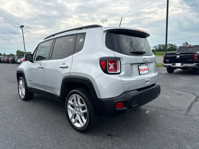 Used 2021 Jeep Renegade Latitude AWD/4WD image 11