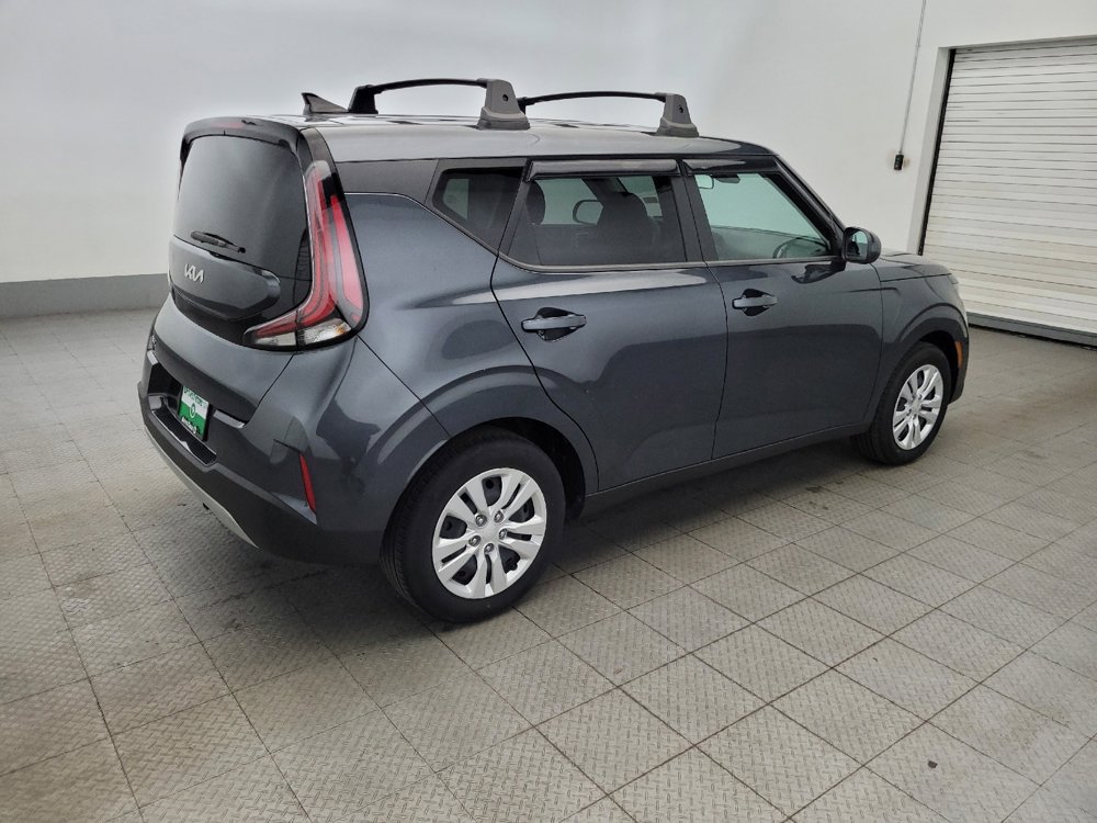 Used 2023 Kia Soul LX image 10