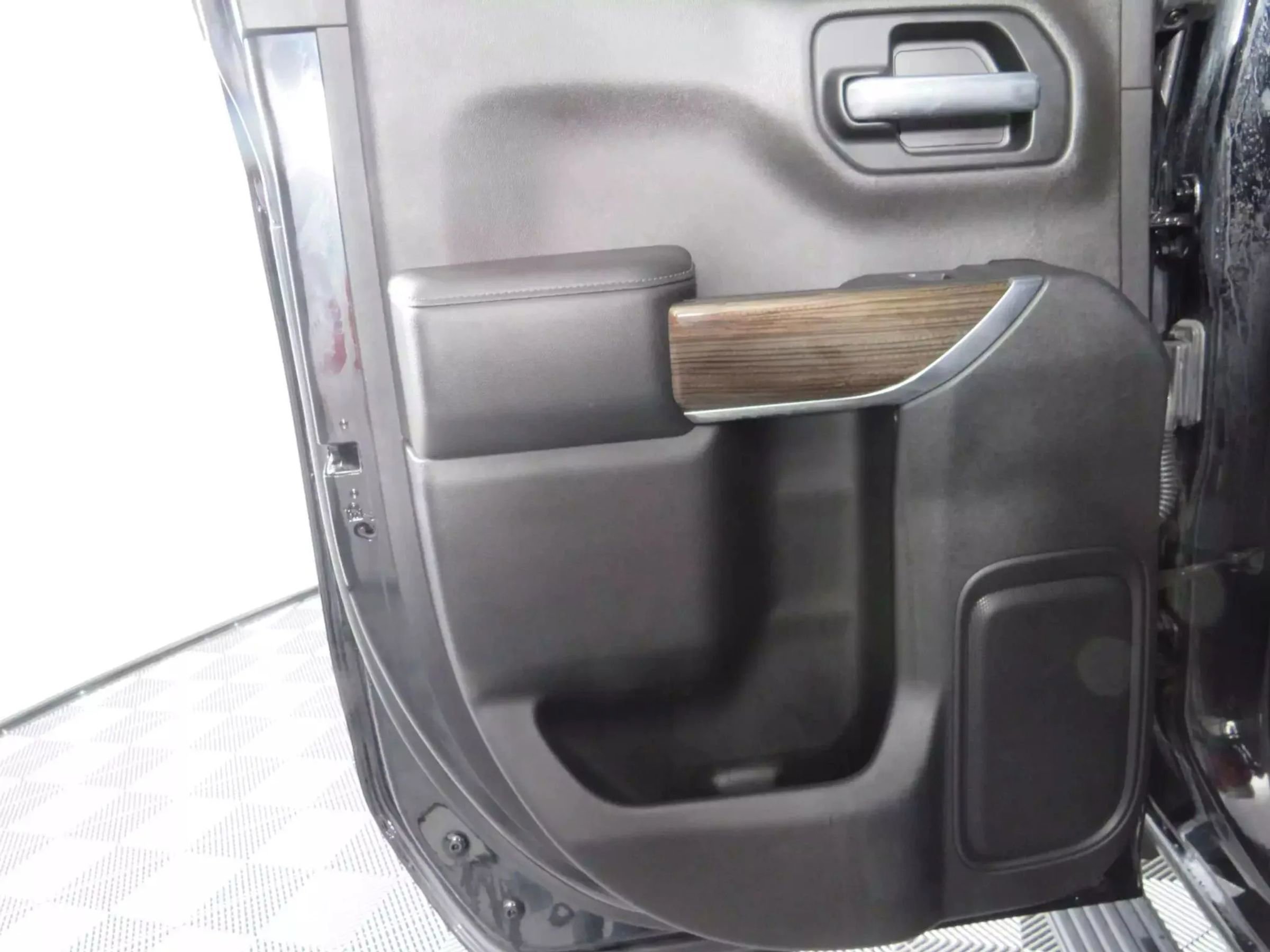 Used 2019 Chevrolet Silverado 1500 RST w/ All-Star Edition AWD/4WD image 42