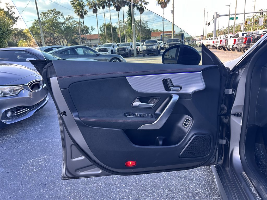 Used 2021 Mercedes-Benz CLA 250 image 34