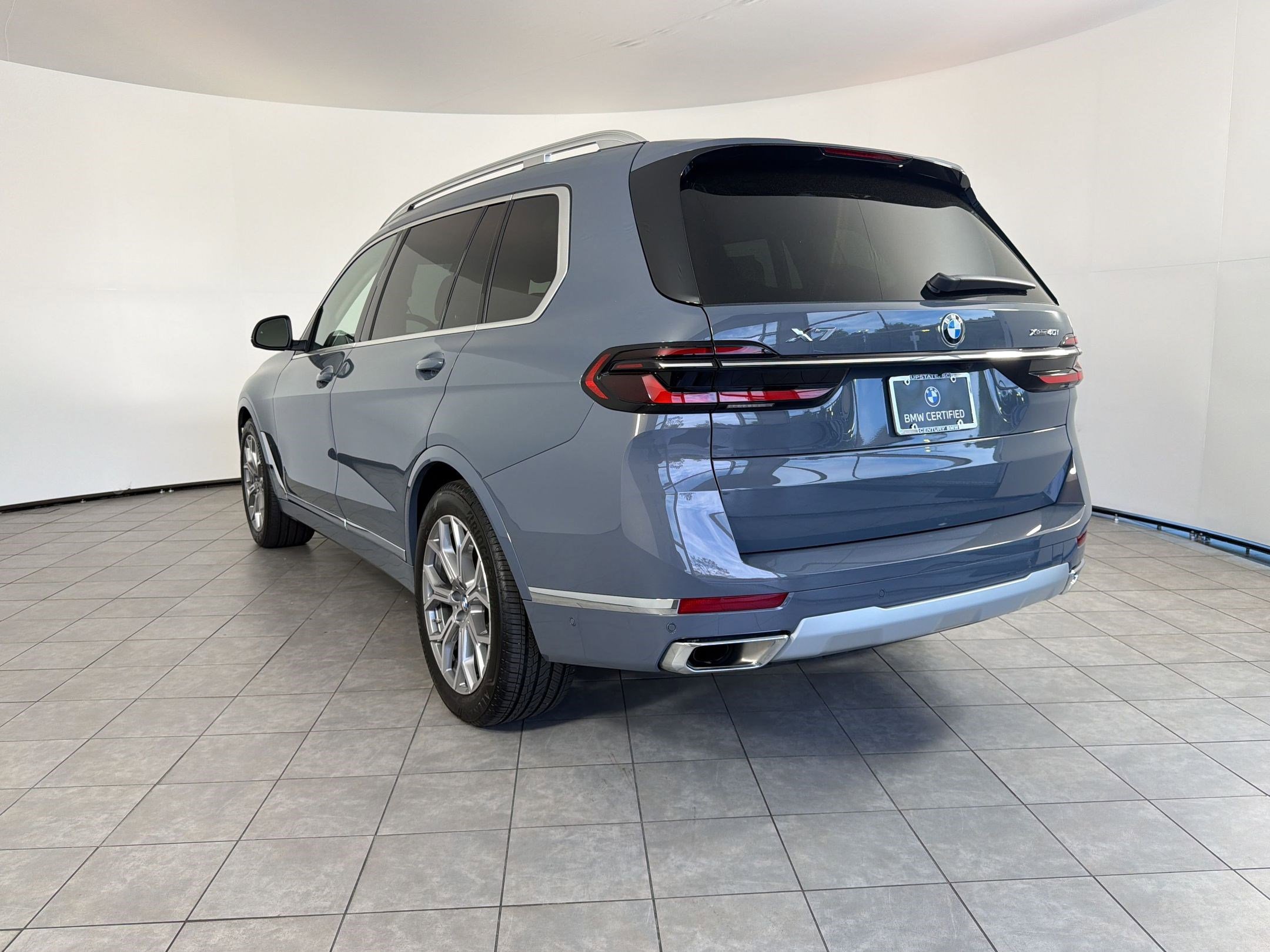 Certified 2026 BMW X7 xDrive40i image 3