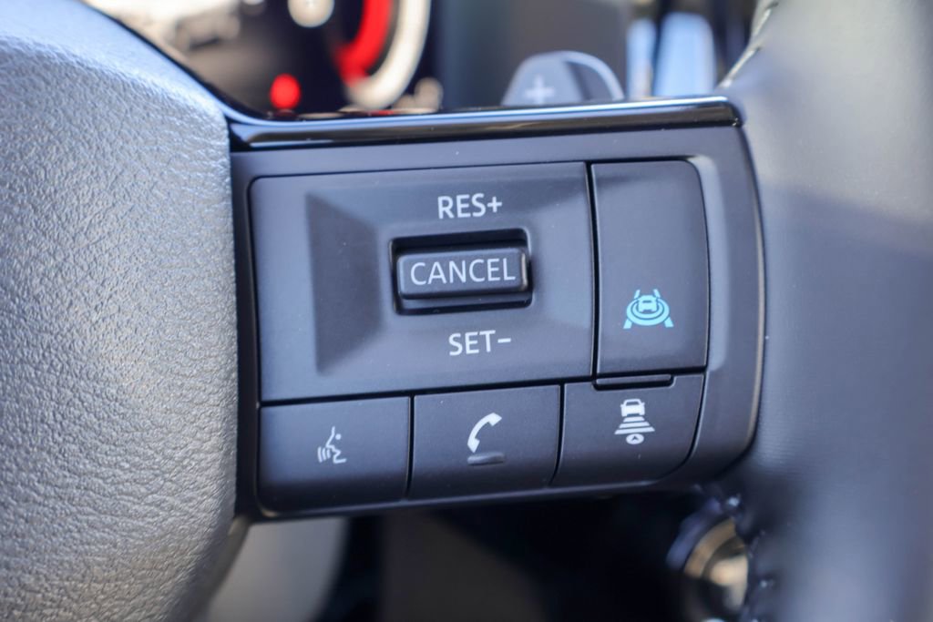 New 2026 Nissan Pathfinder SL image 13