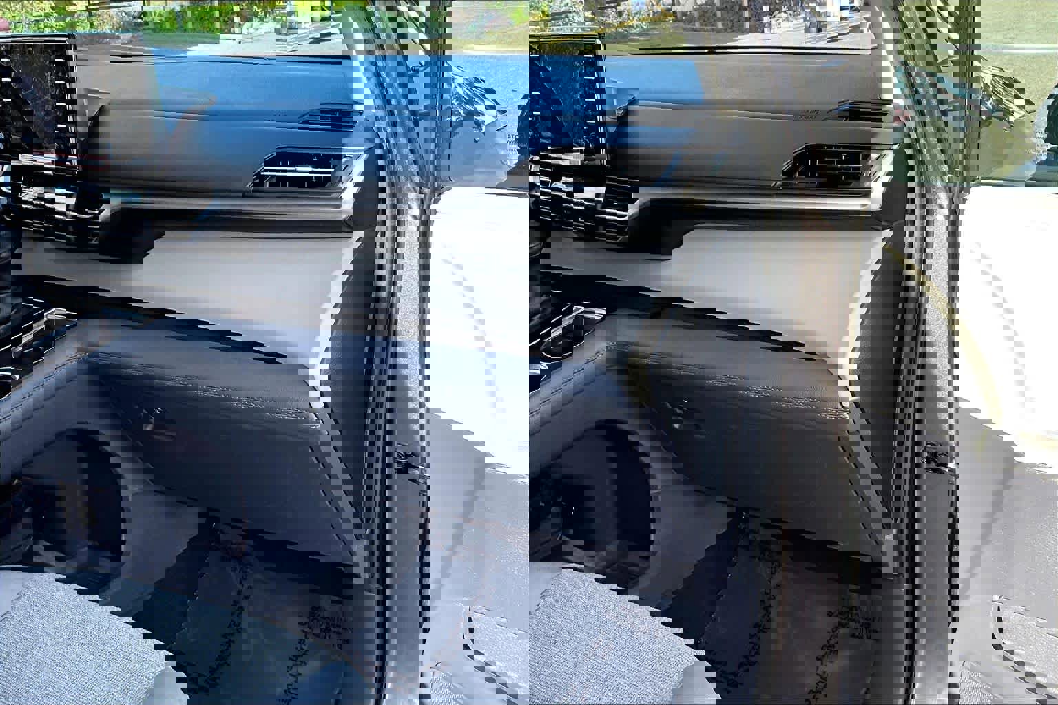 Certified 2024 Toyota Sienna LE image 18