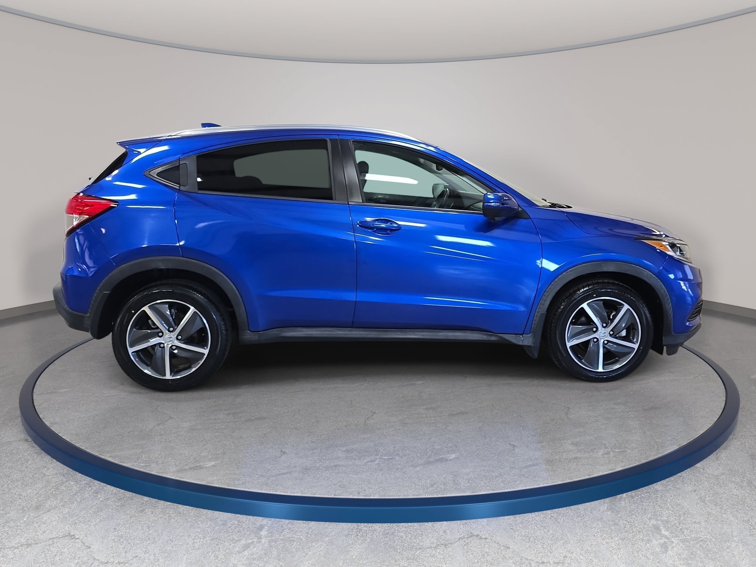 Certified 2021 Honda HR-V EX-L image 5