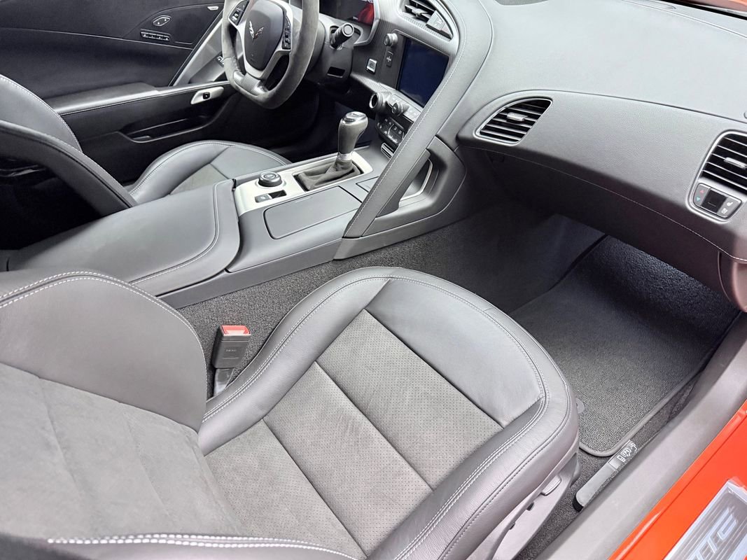 Used 2019 Chevrolet Corvette Grand Sport RWD image 11