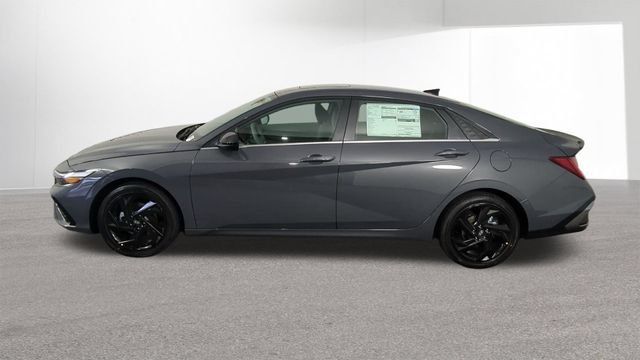 New 2026 Hyundai Elantra SEL Sport Premium FWD image 5