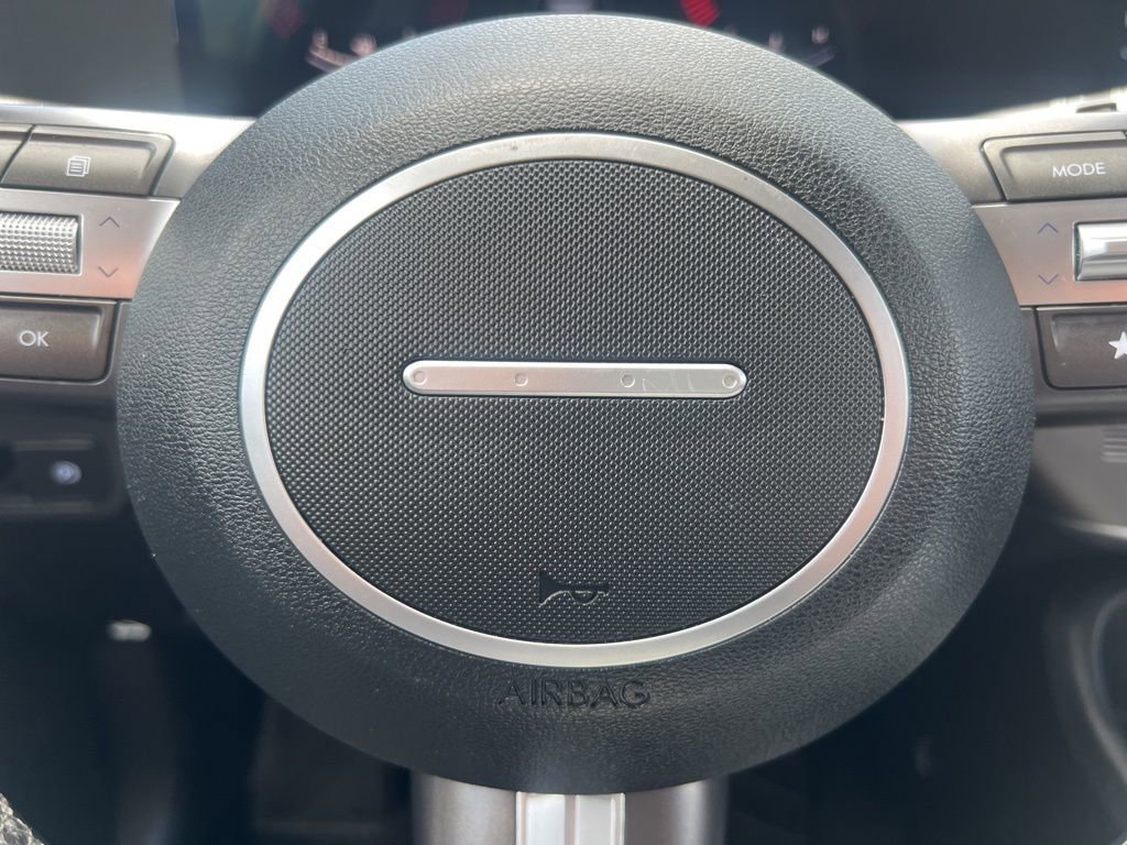 Used 2025 Hyundai Kona SEL AWD/4WD image 54