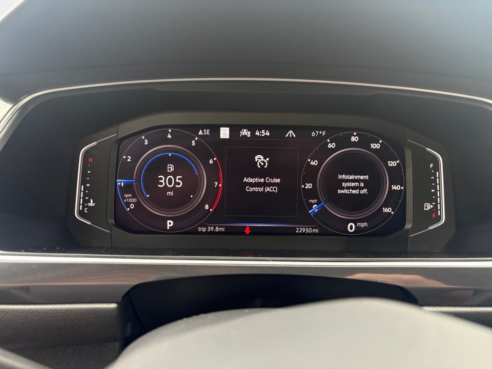 Certified 2022 Volkswagen Tiguan SEL R-Line AWD/4WD image 11